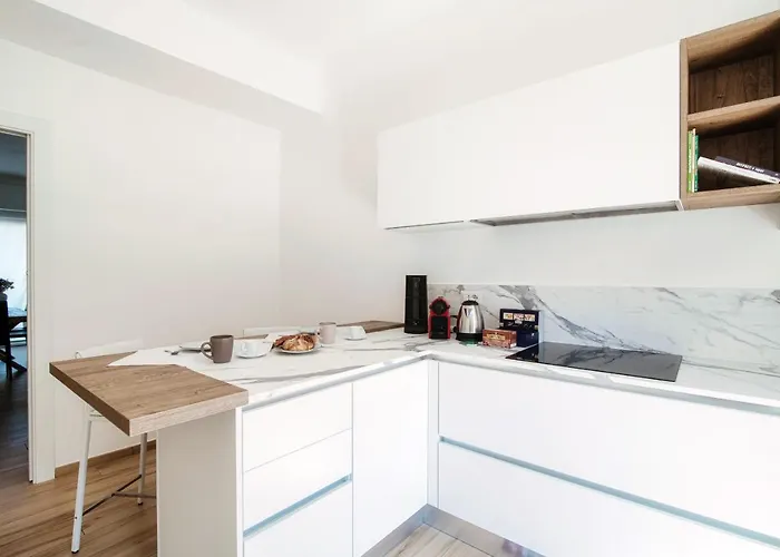 Piazza Roma - The House Of Travelers Apartament Como