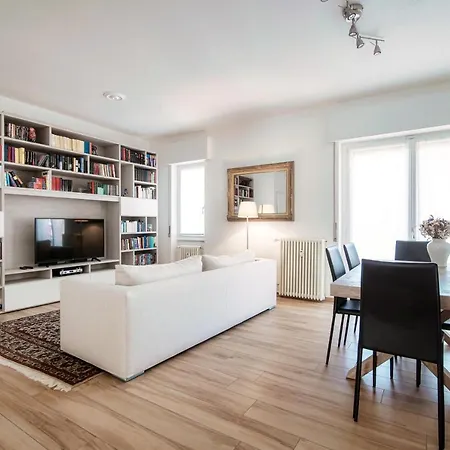 Apartment Piazza Roma - The House Of Travelers *