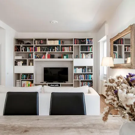 Apartament Piazza Roma - The House Of Travelers Como