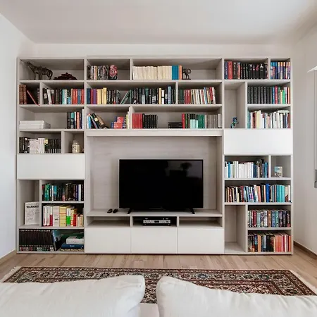 Apartamento Piazza Roma - The House Of Travelers *