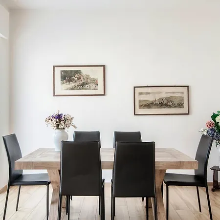 Apartment Piazza Roma - The House Of Travelers Como