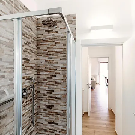 Apartment Piazza Roma - The House Of Travelers