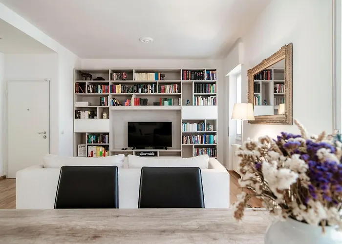 Daire Piazza Roma - The House Of Travelers Como