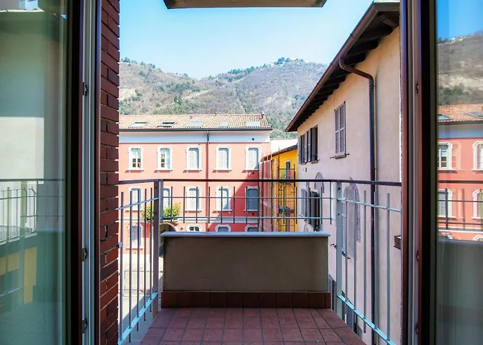 Piazza Roma - The House Of Travelers *