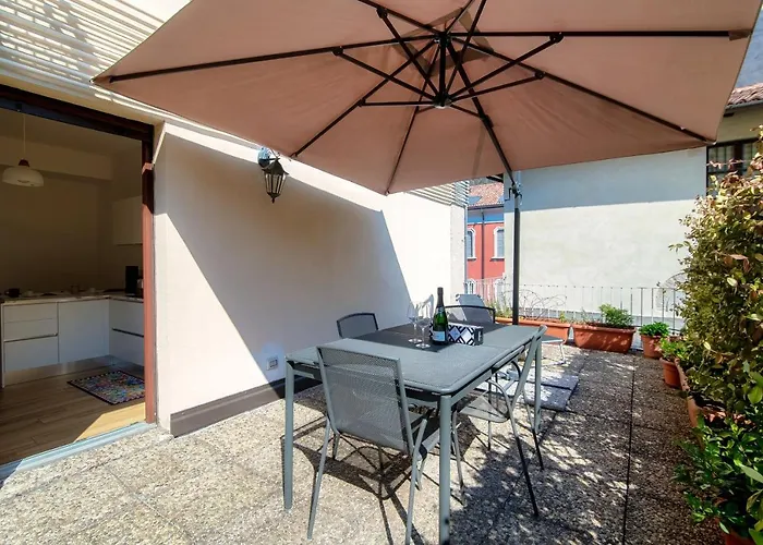 Piazza Roma - The House Of Travelers Apartment