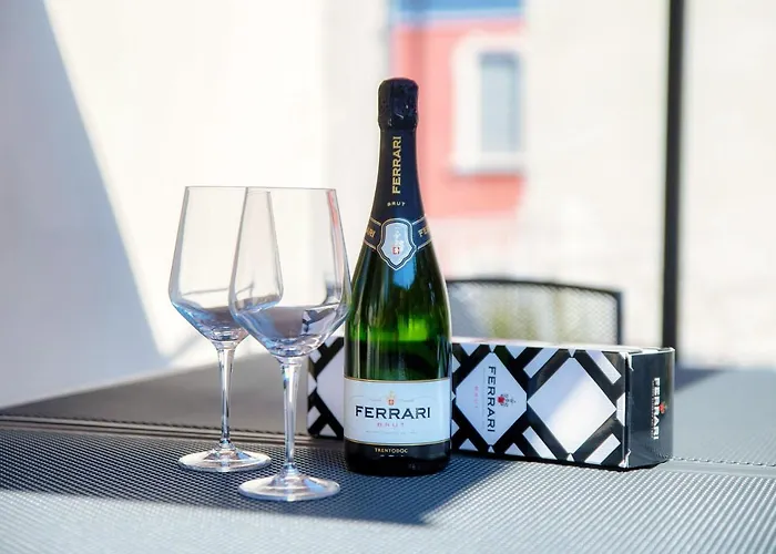 Piazza Roma - The House Of Travelers * Como