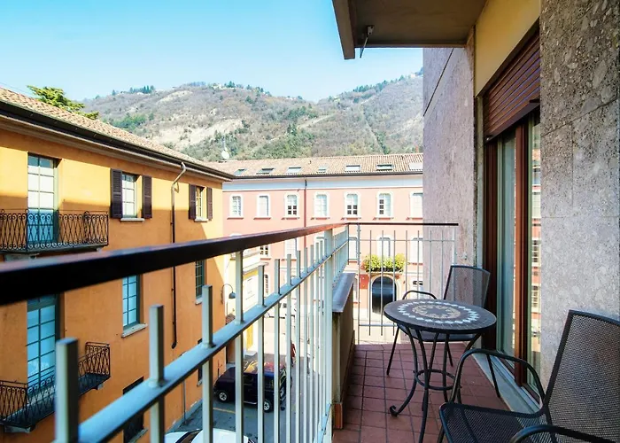 Apartment Piazza Roma - The House Of Travelers *