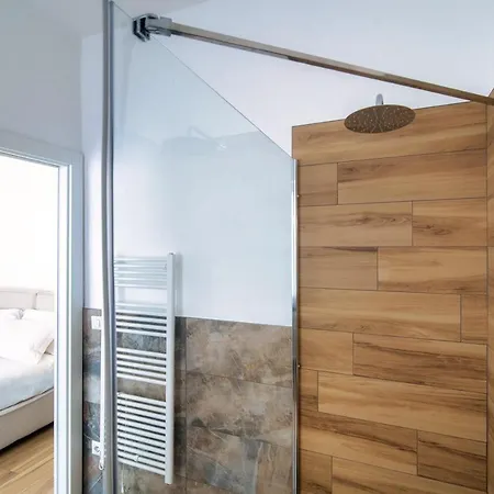 Piazza Roma - The House Of Travelers Apartmán *