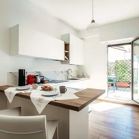 Piazza Roma - The House Of Travelers Apartman *