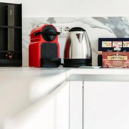 Piazza Roma - The House Of Travelers Apartman *