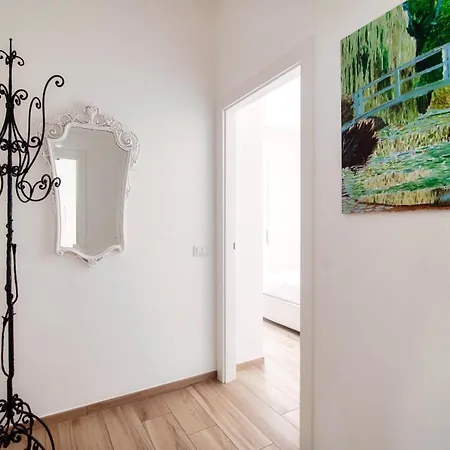 Piazza Roma - The House Of Travelers *